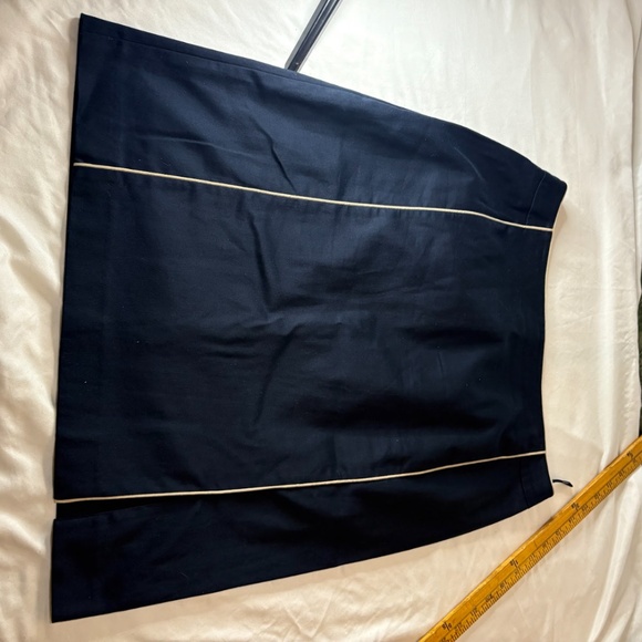 Elegant Alain Manoukian Skirtsuit - black with white trim - Size 44 - Picture 12 of 16